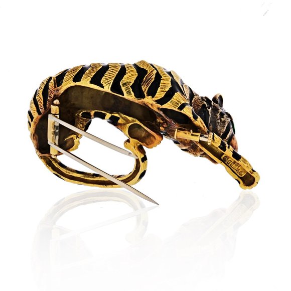 Vintage David Webb Tiger Brooch Circa 1970 18K Yellow Gold - Picture 3 of 5